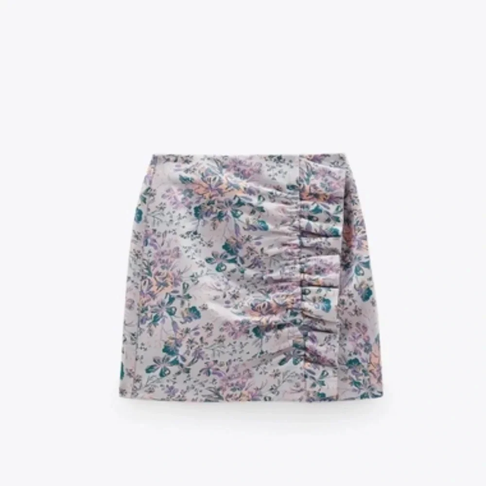 ZARA  jacquard mini skirt 9006/062/330 size S -excellent condition - Picture 6 of 11